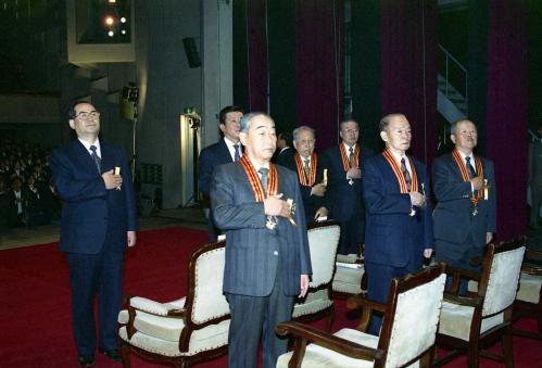 이수성 국무총리 임시정부수립 기념식 참석 이미지