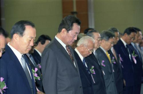 고건 국무총리 제85주년 대한민국 임시정부수립 기념식 참석 이미지