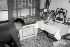 고 강재규 유족 훈장 이미지