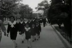 대성동 국교 어린이 견학 이미지