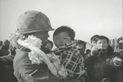 파월 백마부대 수원 공군기지 도착 이미지