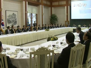 이 대통령 "G20서 환율 문제 합의 노력" 이미지