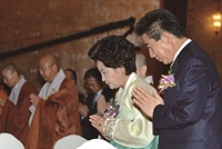 노무현 대통령, 국민화합을 위한 기원대법회 참석 이미지