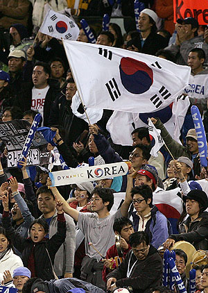 미국 애너하임에서 열린 WBC 한국과 일본 준결승전 응원모습 이미지