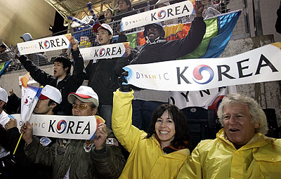 미국 애너하임에서 열린 WBC 한국과 일본 준결승전 응원모습 이미지