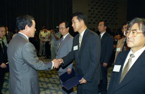 오인환 공보처장관 방송 70주년 기념식 참석 이미지