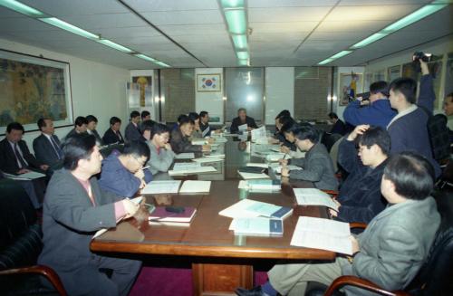 월드컵조직위원회 한국개발연구원(KDI) 연구위원 기자간담회 이미지