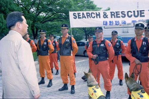 김기재 행정자치부 장관 터키 지진 119 국제 구조단 파견 행사 참석 이미지