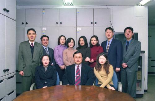 해외홍보원 외신과 직원  이미지