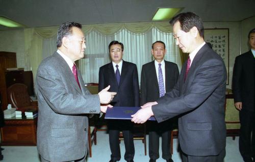 이택석 국무총리 비서실장 허신욱 총무비서관 임명장 수여식 이미지