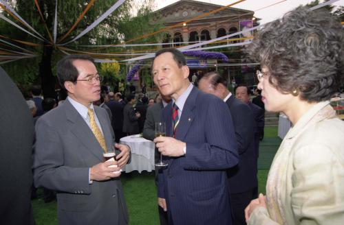 신중식 국정홍보처장 영국여왕 즉위 50주년 기념 리셉션 참석 이미지