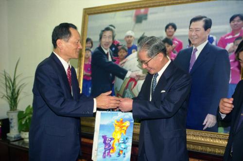 신중식 국정홍보처장 일본 기업가 사다오쯔지 접견 이미지