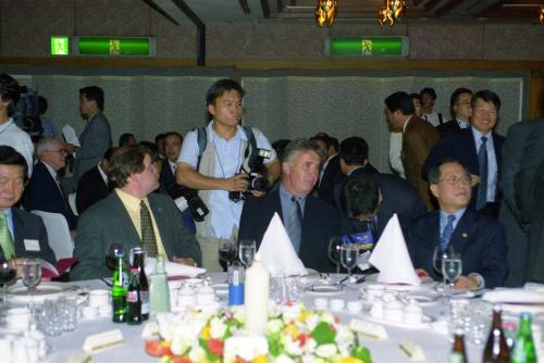 신중식 국정홍보처장 남북축구경기 만찬 참석 이미지