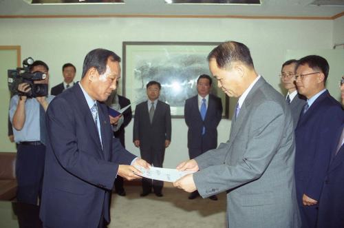 조영동 국정홍보처장 임명장 수여식(과장 10명) 이미지