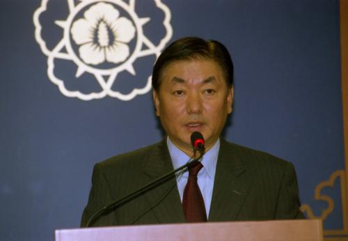 김덕봉 공보수석 4당 원내총무 간담회 관련 브리핑 이미지