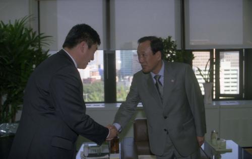 조영동 국정홍보처장 몽골통신사장 접견 이미지