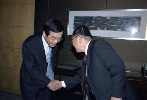 이영탁 국조실장 역대 국조실장 초청 접견 이미지