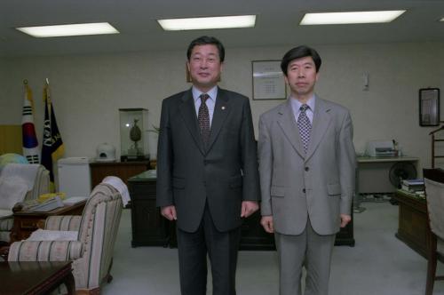 김대곤 국무총리 비서실장 신종은 공보비서관 임명장 수여식 이미지