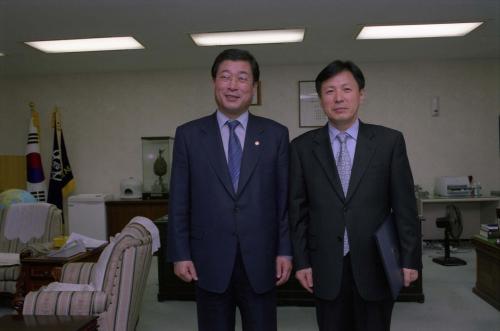 김대곤 국무총리 비서실장 장형수 혁신담당관 임명장 수여식 이미지