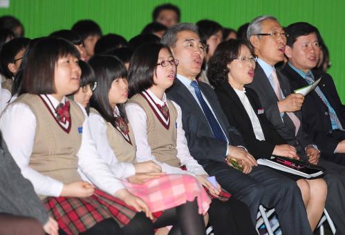 학교폭력 예방 창작뮤지컬, 유령친구 공연 관람 이미지