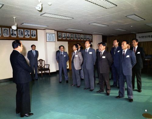 김은호 문화공보부 차관 각 언론기관 비상계획관 접견 이미지