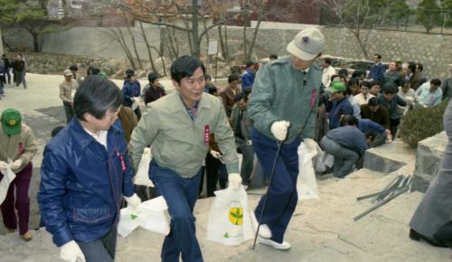 청와대 비서실 직원 자연보호 참가 이미지