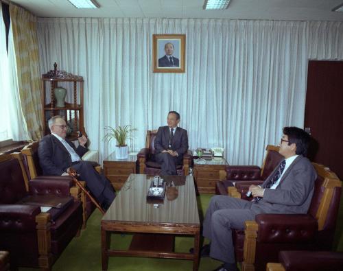 이광표 문화공보부 장관 영국 세필드대학 교수 접견 이미지