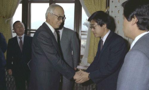 남덕우 국무총리 1981년 종무식 리셉션 참석 이미지