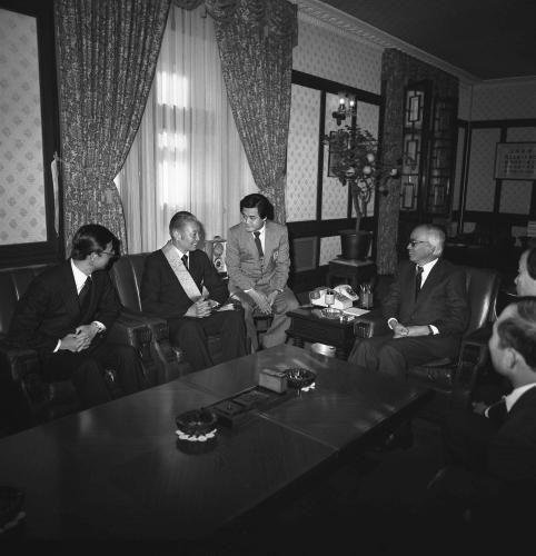 남덕우 국무총리 자유중국 반공회 회장 접견 이미지