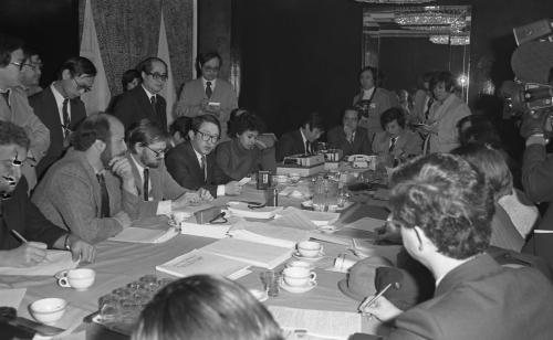 비서실장 발트하임 UN 사무총장 만나고 기자회견 이미지