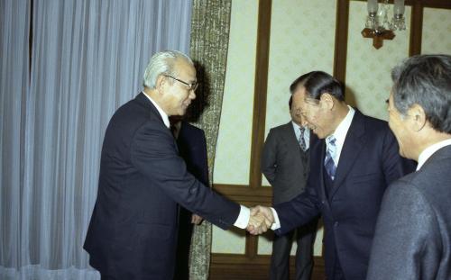 유창순 국무총리서리 경제5단체 대표 접견 이미지