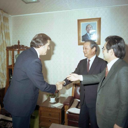 기독교성결교회 총회장 정진영 목사 이광표 문화공보부 장관 예방 이미지
