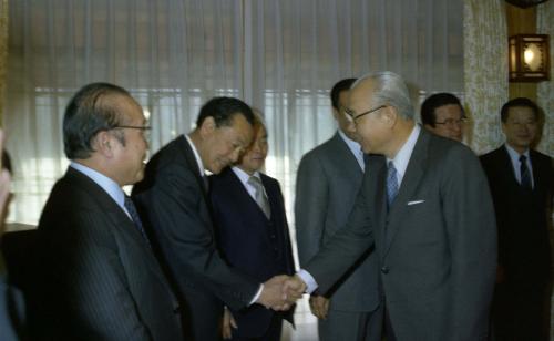 유창순 국무총리 경제인 초청 간담회(조찬) 이미지