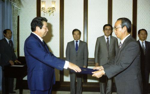 김상협 국무총리서리 농업협동조합협회 회장 임명장 수여식 이미지