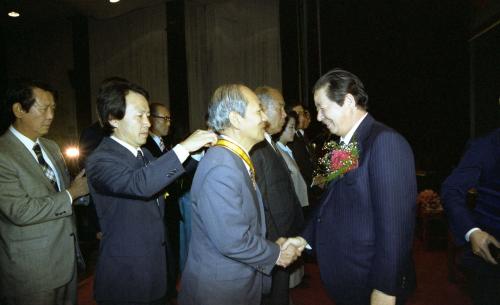 김상협 국무총리 제77주년 적십자의 날 기념식 참석 이미지