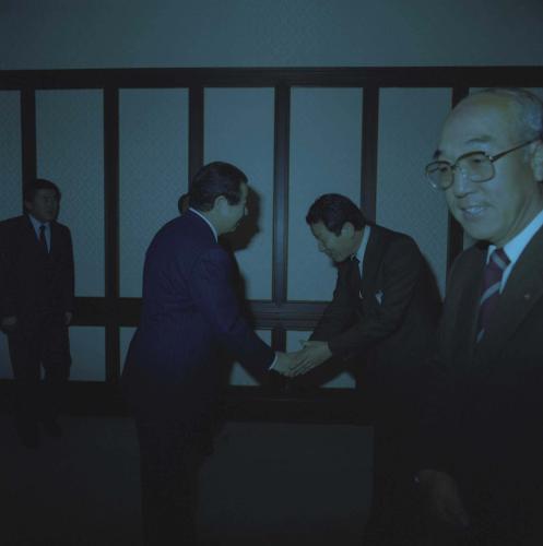 김상협 국무총리 남미순방 실업인 일행 접견 이미지