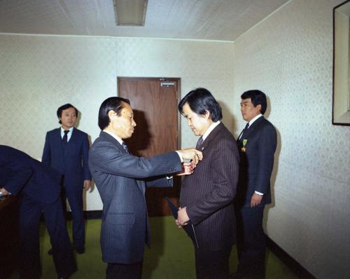 이진희 문화공보부 장관 종교인 유공자 훈장식 수여식 이미지
