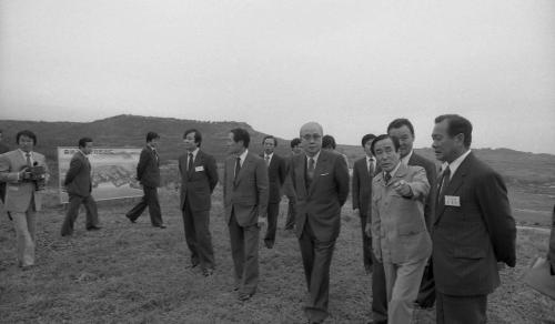 유창순 국무총리 제주도 중문단지 시찰 이미지