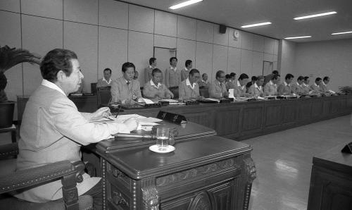 김상협 국무총리서리 국무회의 참석 이미지