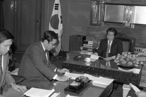 김상협 국무총리 충남도청 시찰 이미지