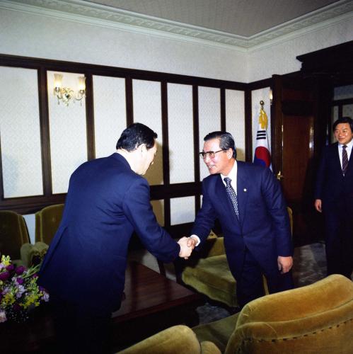 김상협 국무총리 민정당 대표위원 신임인사 접견 이미지