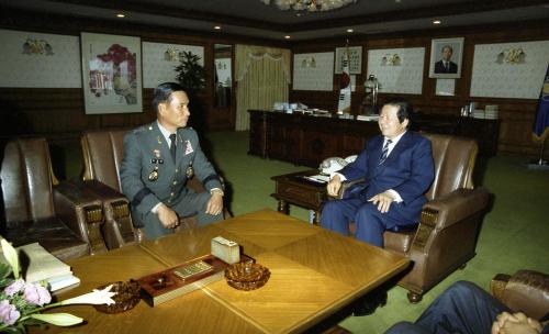 김상협 국무총리 합참의장 신임인사 접견 이미지