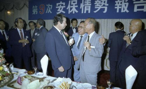 김상협 국무총리 부산직할시 유지와 칵테일 및 오찬 이미지