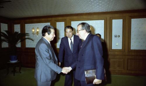 김상협 국무총리 이탈리아 외상 접견 이미지