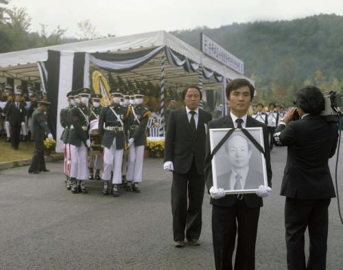버마 참사 순국외교사절 국민장 안장 이미지