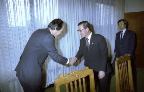 진의종 국무총리 주택공사 사장 외 3명 오찬 이미지