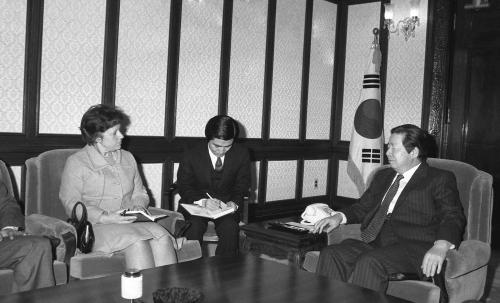 김상협 국무총리 국제연합아동기금(UNICEF) 사무차장 접견 이미지