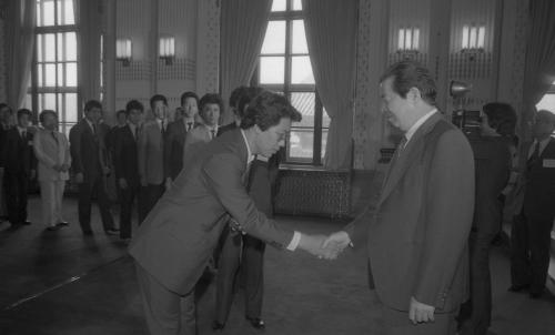 김상협 국무총리 재일본대한민국거류민단 청년회원 접견 이미지