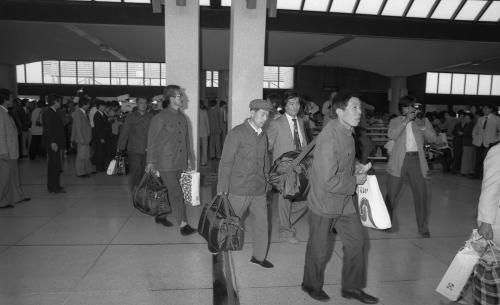 중공 피랍승객 일행 김포공항 대합실 이미지