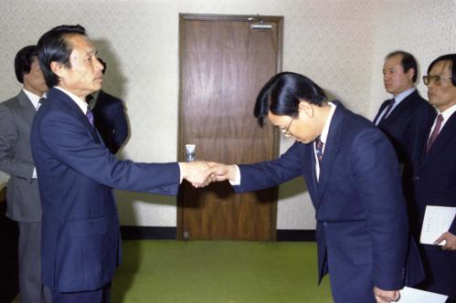 이진희 문화공보부 장관 사무관급 임명장 수여식 이미지